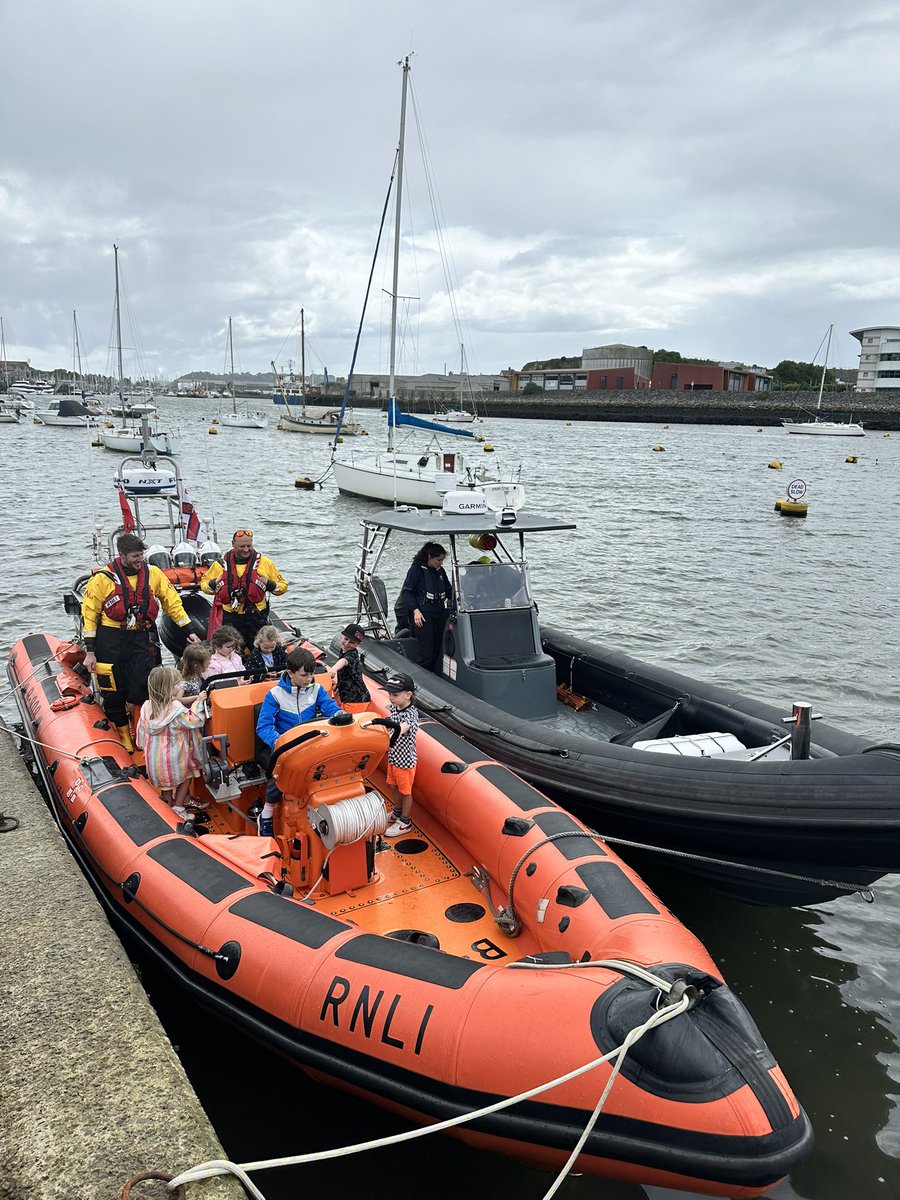 Well done to those who contributed to the Oreston village party, with again water safety being the theme. Safety equipment on display, music, hog roast, and of course the locals that make the event, kids and adults engaging and learning with the blue light services 👏#plymouth
