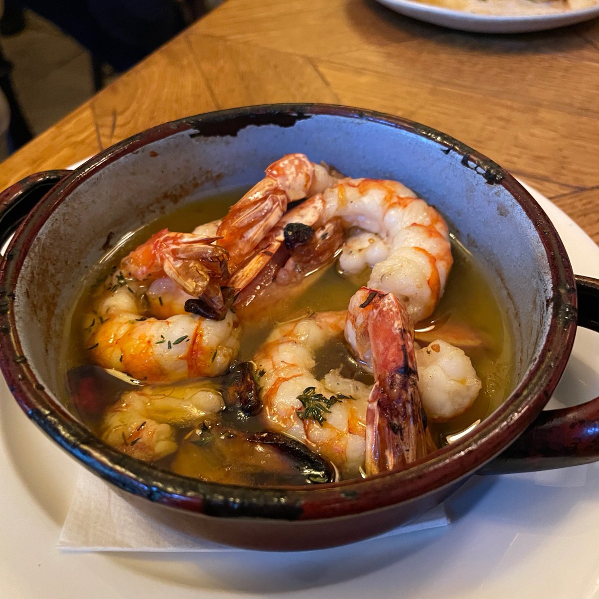 5.24 バルセロナ,
カタルーニャ広場付近のタパス屋
トマトとオリーブオイルを塗ったパンが非常に美味しい