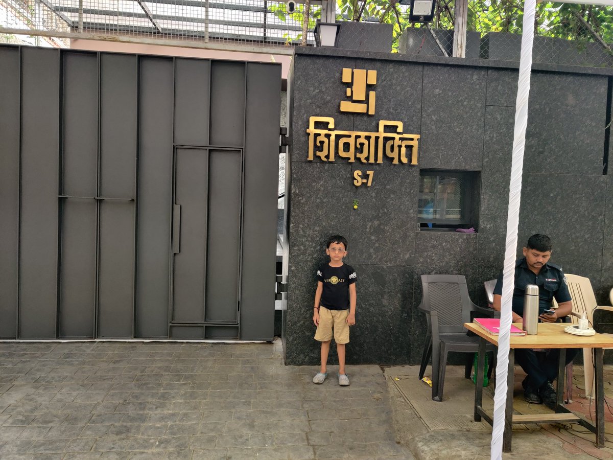 WeLoveAjayDevgn's tweet photo. Yesterday at @ajaydevgn's Shivshakti Mumbai with my family... Happy to be there this time with family. Ajay sir not in town so couldn't able to meet him.
#FanMoments #Adian #WeLoveAjayDevgn #AjayDevgn https://t.co/mjaH402haM