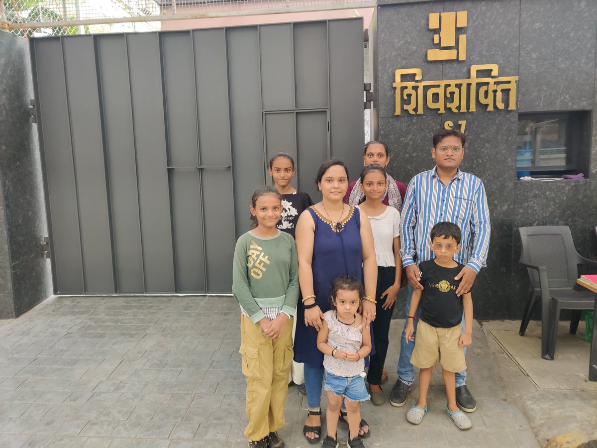 WeLoveAjayDevgn's tweet photo. Yesterday at @ajaydevgn's Shivshakti Mumbai with my family... Happy to be there this time with family. Ajay sir not in town so couldn't able to meet him.
#FanMoments #Adian #WeLoveAjayDevgn #AjayDevgn https://t.co/mjaH402haM