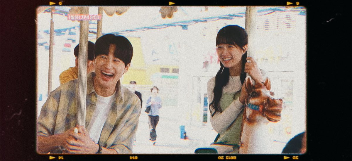 𝗪𝗲 𝗸𝗲𝗲𝗽 𝘁𝗵𝗶𝘀 𝗹𝗼𝘃𝗲 𝗶𝗻 𝗮 𝗽𝗵𝗼𝘁𝗼𝗴𝗿𝗮𝗽𝗵 📸

#LovelyRunner #KimHyeYoon
#ByeonWooSeok