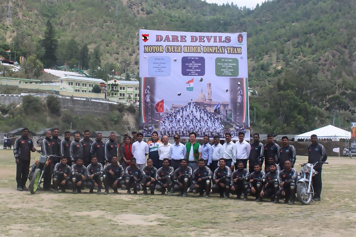 #ArunachalPradesh: The Motor Cycle Rider Display Team of the Corps of Signals, popularly known as the #DAREDEVILS, recently performed for the troops of the Gajraj Corps at the Gyaptong Regional Stadium, Rupa, in West Kameng District. The event saw a large turnout of locals.