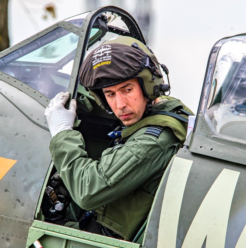 We're extremely saddened to learn of the loss of one of our own, Squadron Leader Mark "Schlongy" Long, who died after his Spitfire aircraft from the Battle of Britain Memorial Flight tragically crashed in Lincolnshire this weekend. Our deepest condolences to his family. 💙 🤍❤️