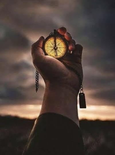 “Geriye dönüp başlangıç noktanızı değiştiremezsiniz ama;

 Olduğunuz yerden başlayıp sonuç noktanızı

değiştirebilirsiniz.” 

(C.S. Lewis)