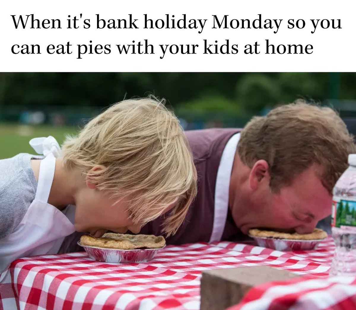 wetlist's tweet photo. 🚨 IT'S BANK HOLIDAY PIE MEME MONDAY 🚨 https://t.co/jnkcl0au5n