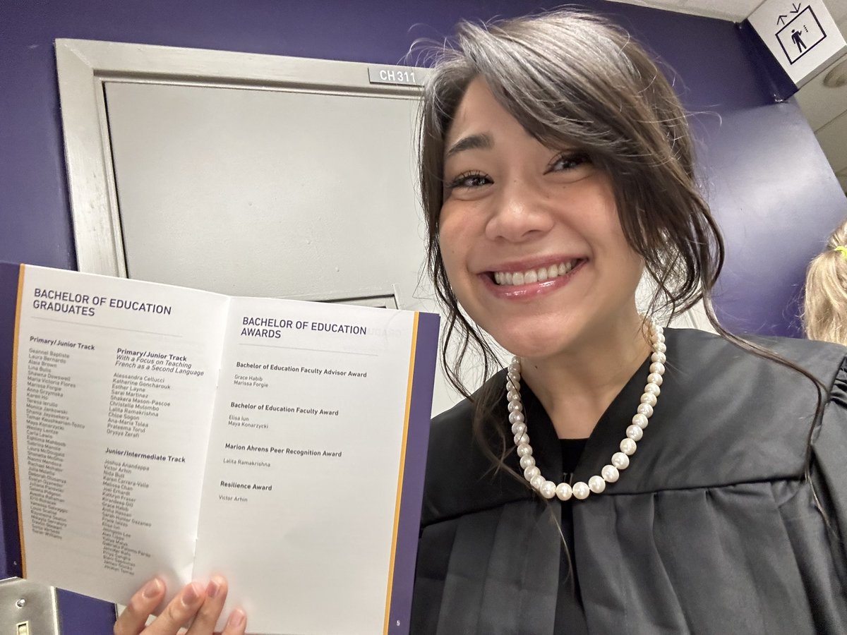 (1/2) My heart is full with gratitude after my <a href="/TyndaleU/">Tyndale University</a> convocation this weekend. It is an honour to have received the Faculty Advisor Award. I feel blessed to have met incredible mentors at Tyndale. Leaving this program, I am fully prepared to embrace my new profession,