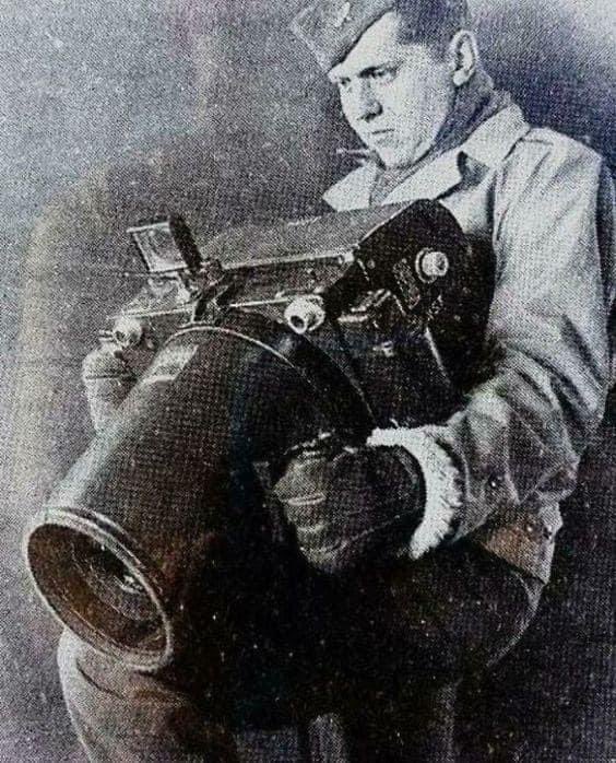 Kodak K-24 Camera, Used For Aerial Photography During WWII, (USA).

An electrically controlled aerial reconnaissance camera using special roll film, equipped with a Kodak Aero Ektar f/2.5 7in 178mm 5x5 lens. The camera weighed 11.7 kg (26 pounds).