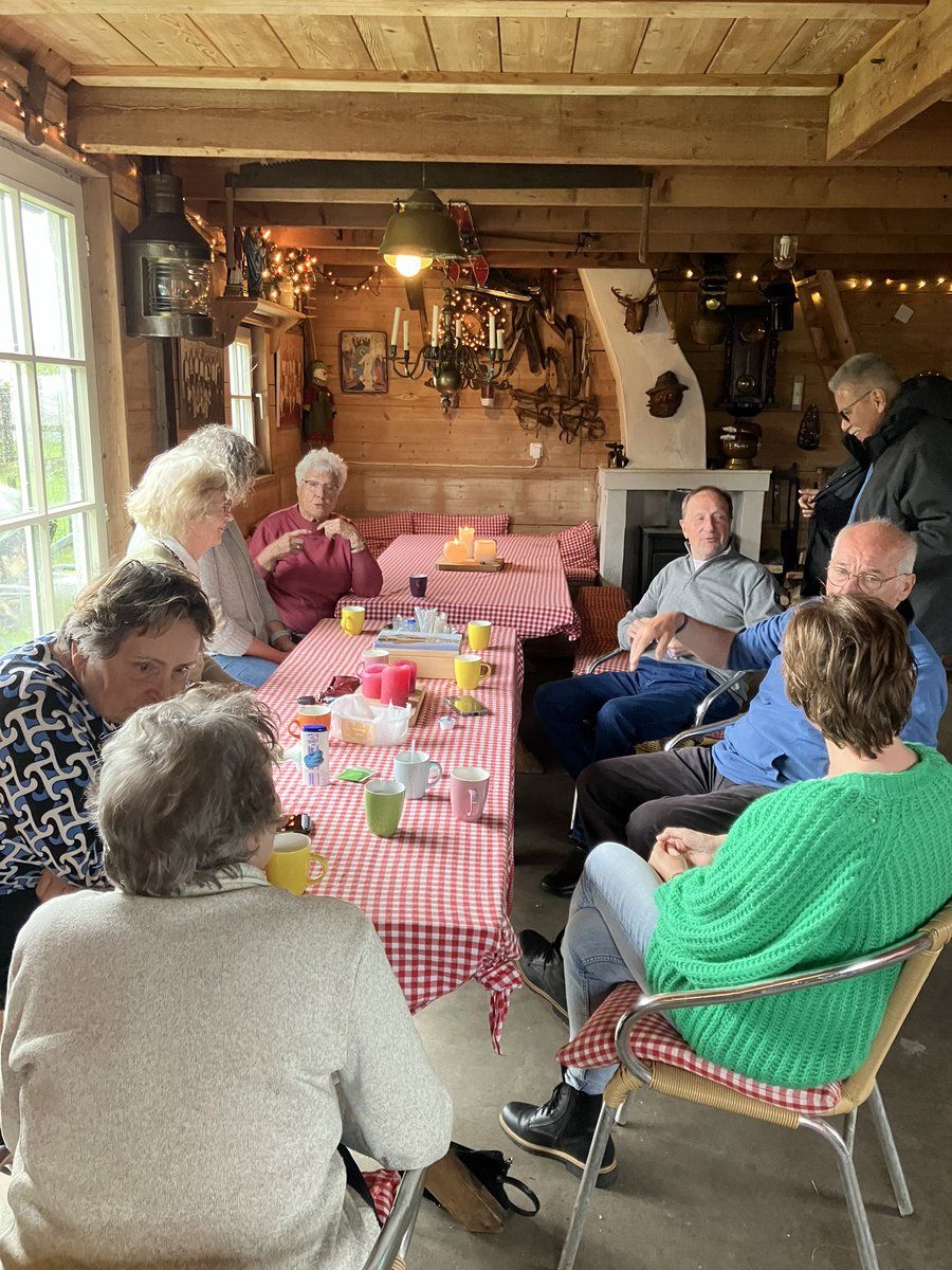 thuishuisreeuw's tweet photo. Vanmiddag is ons Thuishuis-Café weer open van 14.30 uur tot 16.30 uur. Zin in een praatje, een bakkie, wellicht een spelletje? Welkom! https://t.co/d8hRcpnSTw