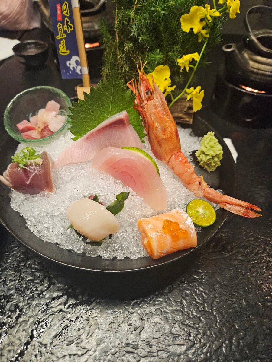 跟閨蜜的雙人套餐 
2000多 
這是我的單人份
這樣*2
有人吃過嗎
好讚啊 超飽足#高雄 https://t.co/60oG2dXgom