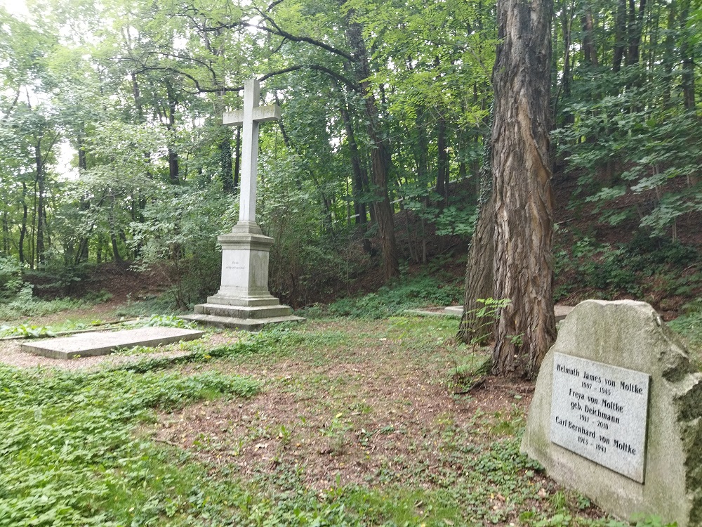 Reisen durch #schlesien 🚗🌞⛰️🚶‍♀️
Dieses Mal: Zwischen Geschichte und Natur⛰️🚶‍♀️
Lesen Sie hier 👉 wochenblatt.pl/zwischen-gesch…👈
#Reisen #touristik #tourismus #wandern #Erkunden #spazieren #schlesien