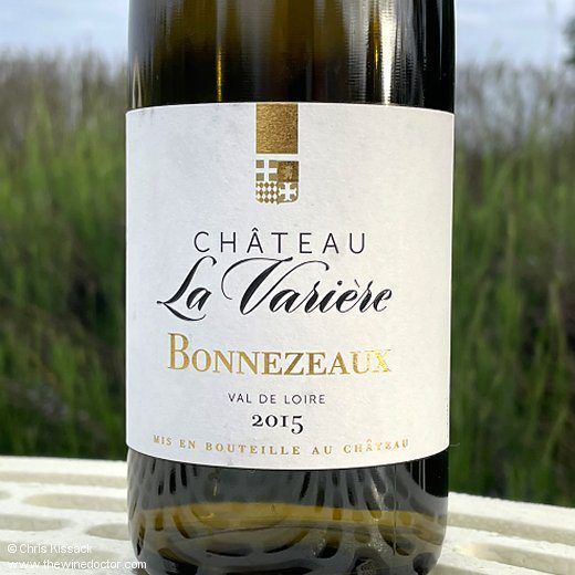 Just published: My weekend wine report, on the 2015 Bonnezeaux from Château La Varière. buff.ly/3wNhJnT [free to read] #bonnezeaux #coteauxdulayon #quartsdechaume #chateaulavariere #layon #loire #wine