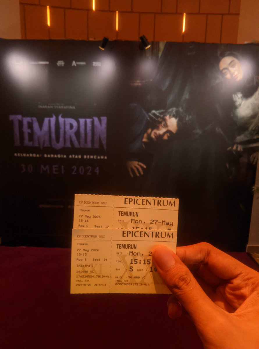 Menghadiri Press Screening TEMURUN 🙌 Gue duluan ye! @umayshhhhb @sinemakupicts