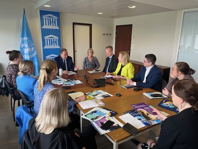Honored meeting a delegation of @SuomenEduskunta MPs. We exchanged on the priorities of the @UNESCO CI Sector, including #FreedomofExpression, #MediaandInformationLiteracy, #Safetyofjournalists and #genderequality.