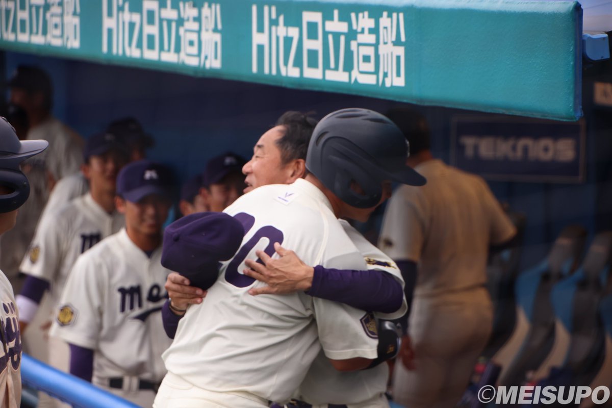 ⚾︎︎法大３回戦𝗣𝗹𝗮𝘆𝗯𝗮𝗰𝗸⚾︎

８回裏、同点の場面でリーグ戦初本塁打となる決勝２ランを放った #中山琉唯 選手！

副将の一打で優勝への望みをつなぎました😭

#meiji #big6 #明治 #東京六大学 #六大学野球 #野球 #常総学院 #東京六大学カメラ部  #誕生日おめでとう