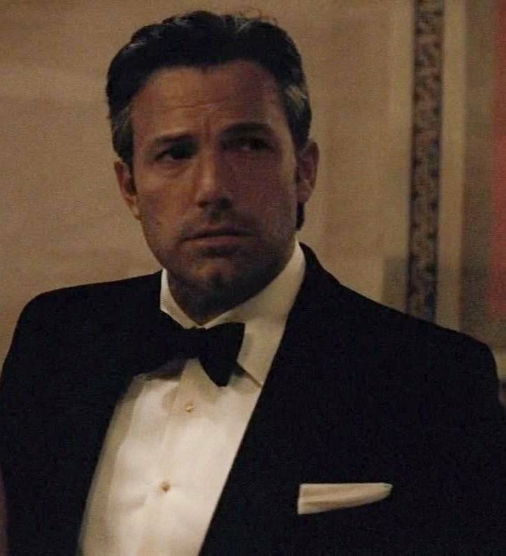 The charisma,the swagger,the presence 
@BenAffleck is definitely the most Bruce Wayney Bruce Wayne has ever Bruce Wayned on the big screen. 
I don’t think even Ben himself knows how good he was in the role
#MakeTheBatfleckMovie 
#MakeAffleckTDKRMovie
@ZackSnyder 
@UniversalPics