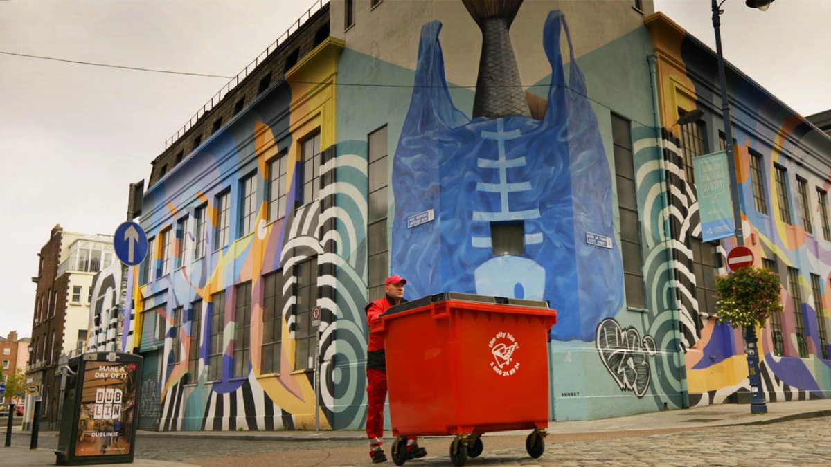 Our award-winning #wastemanagement model helps you save money, become more #sustainable and free up your time to focus on what’s important – running your business. Discover how we can help your business: ow.ly/p1Tg50OyMyV

#TheCity #sustainabilitypartner