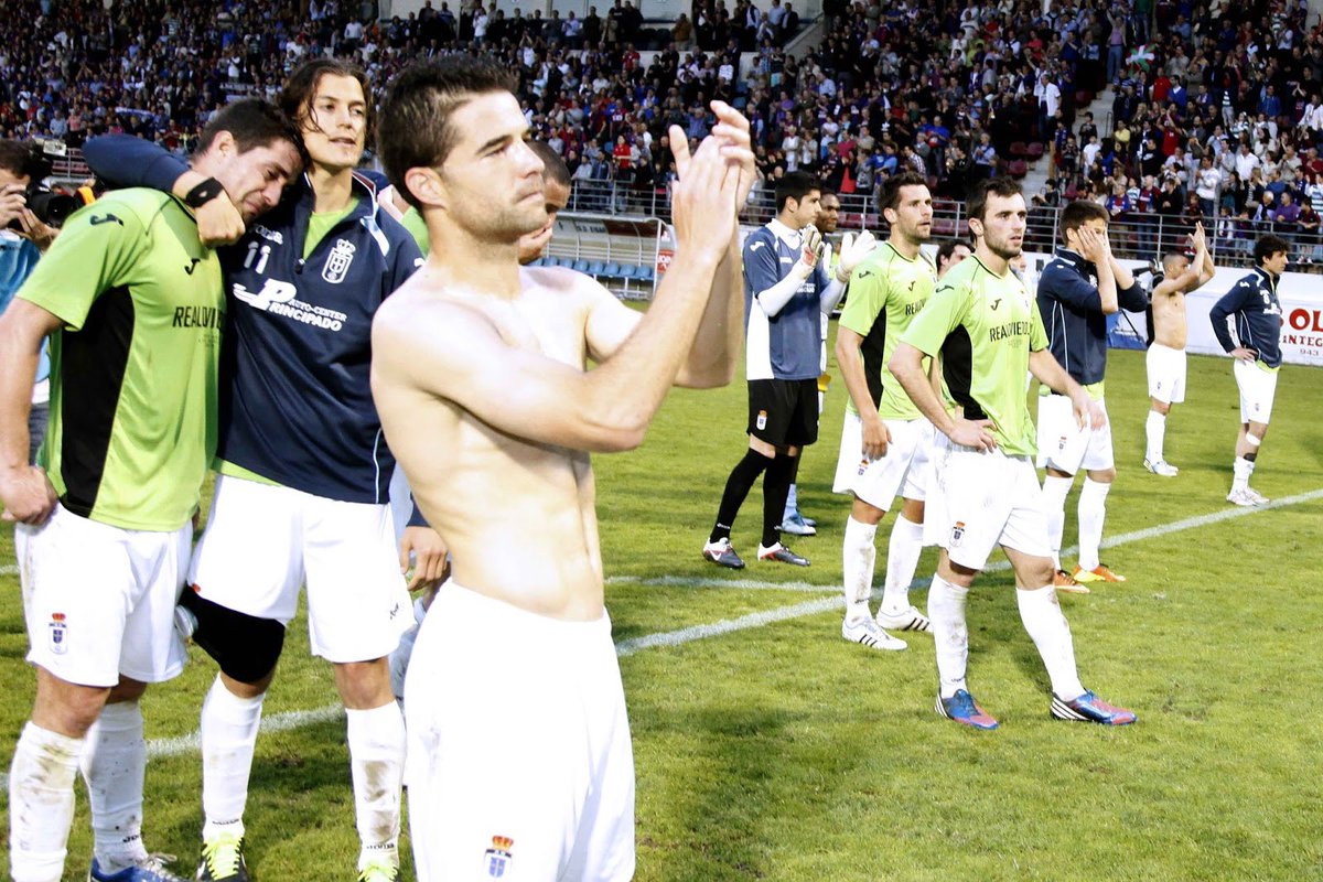 Por ellos. Por los que en 2012 nos metieron en un PO cuando nos daban por muertos y desaparecidos. Por los que no dejaron morir al club. Por los que lloramos en Eibar en ese PO. GANAR AL EIBAR.