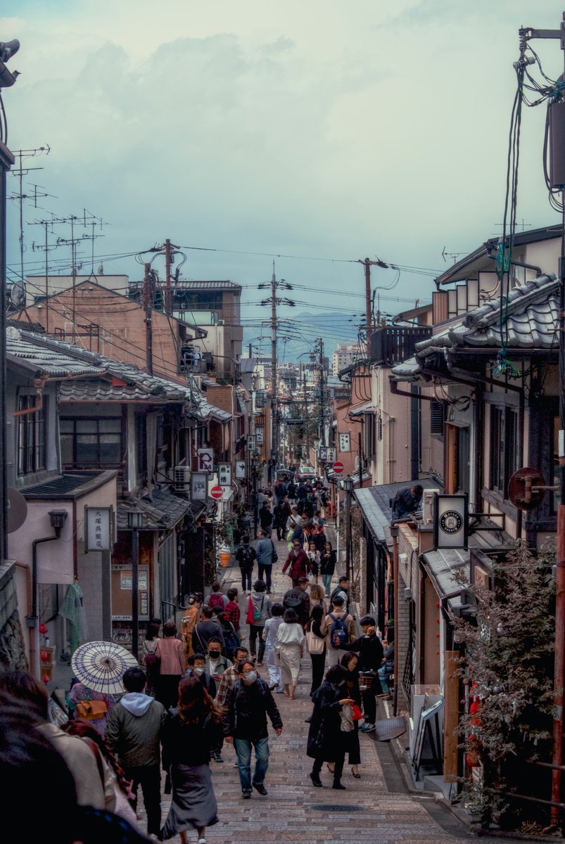 GoWithGuide's tweet image. Let’s start #mondayfunday by exploring the beauty of Kyoto with local expert Eric T. From serene temples to the #giondistrict, he made every moment special for traveler Rafael P. 
Tour Guide: Eric T., check him out here gowithguide.com/supplier/6792