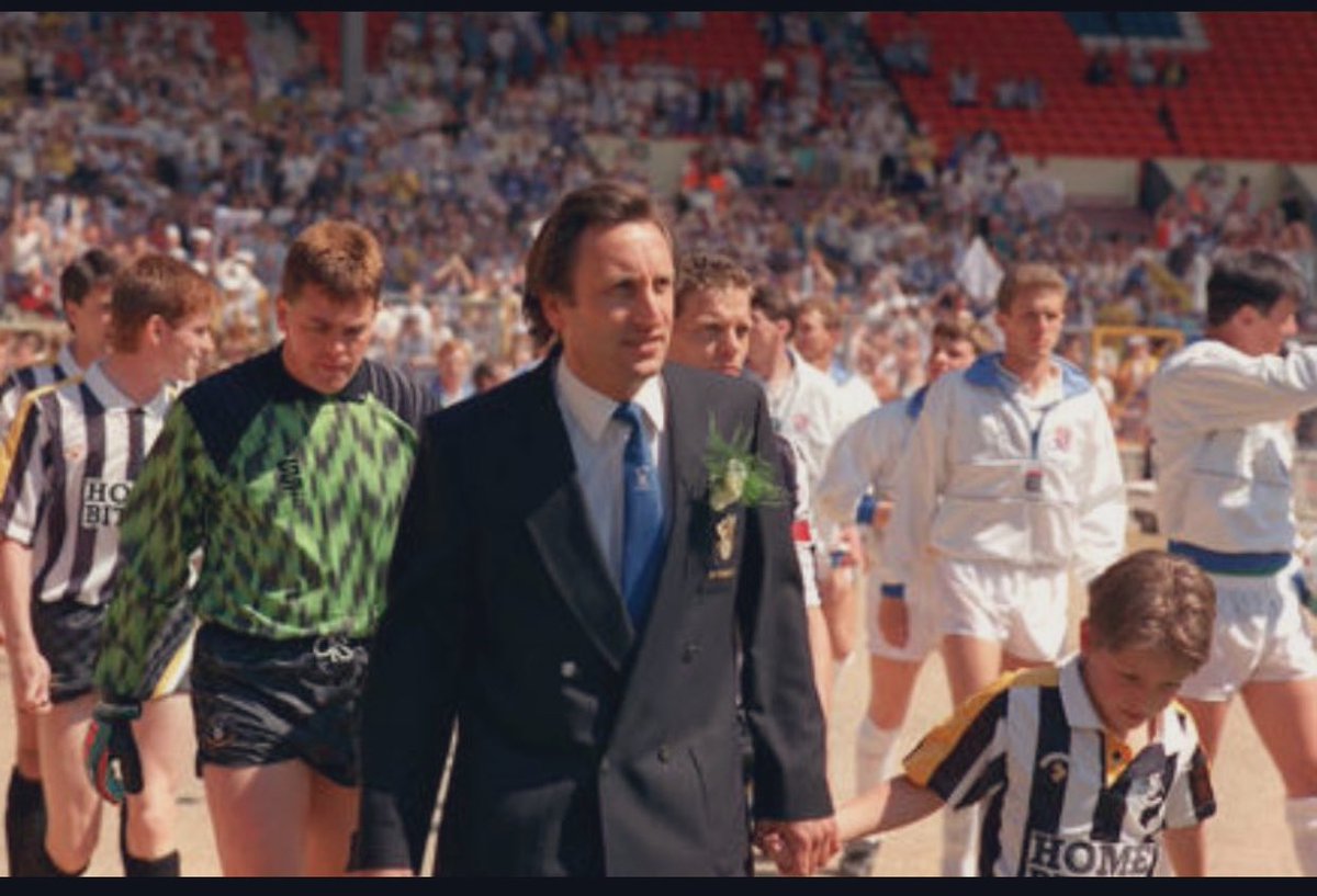 34 Years ago today!!!
What an occasion it was.....

Notts County 2-0 Tranmere Rovers
Division Three Play Off Final
Sunday 27th May 1990
Attendance: 29,252

🏴🏳🏴🏳🏴🏳🏴🏳🏴🏳