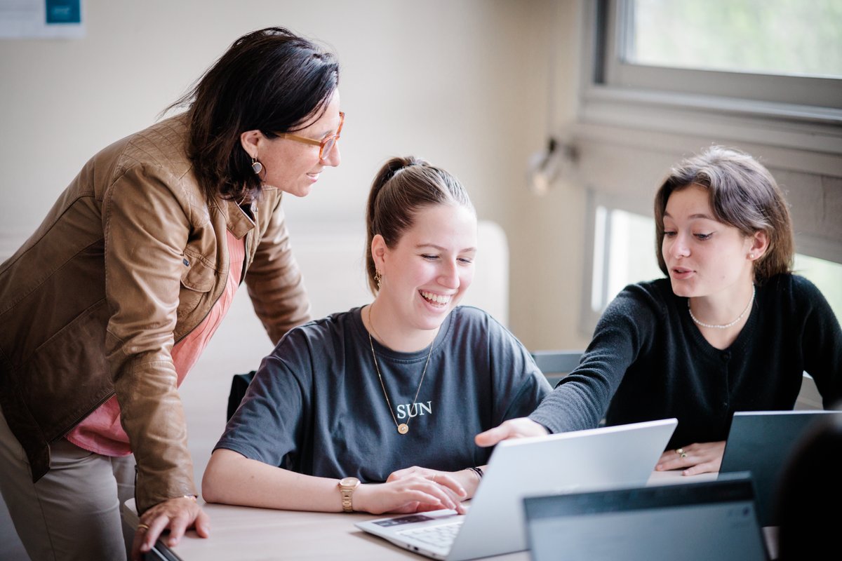 IUT_Sceaux's tweet photo. 💙Entreprises, dès aujourd'hui, investissez dans la #professionnalisation de vos futurs collaborateurs en versant votre #TaxeApprentissage à @IUT_Sceaux @UnivParisSaclay !

💫https://t.co/VYCsZRtvvf

#IUTdeSceaux #InvestirDansLavenir @VDemulier @CelinePAVARD https://t.co/fEuyW953io