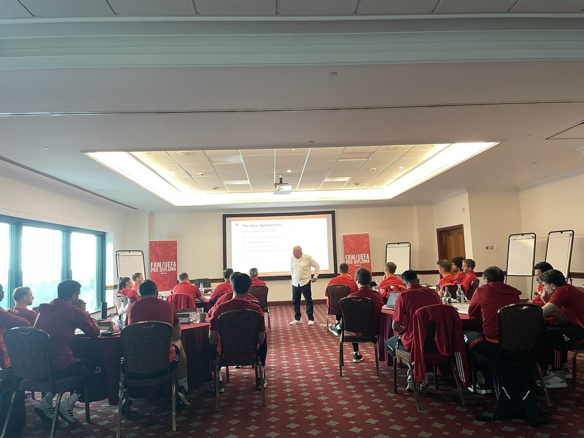 David Adams (@adamsdavidfooty) on Twitter photo <a href="/UEFA/">UEFA</a> <a href="/FAWCoachEd/">⚽️ FAW Coaching</a> PRO DIPLOMA
Delighted to Welcome …
Inspirational Leadership with the world renowned Leadership expert <a href="/KRConnect/">Kevin Roberts</a> for a 2-day Workshop.
🏴. <a href="/UEFA/">UEFA</a> <a href="/FAWCoachEd/">⚽️ FAW Coaching</a> PRO DIPLOMA
Delighted to Welcome …
Inspirational Leadership with the world renowned Leadership expert <a href="/KRConnect/">Kevin Roberts</a> for a 2-day Workshop.
🏴.