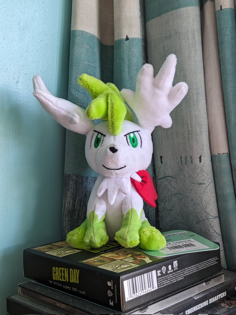Shaymin has joined my plushie family!

Did you know Shaymin is my favourite mythical Pokémon? Well you do now! (Funny that my favourite starter and favourite mythical are both grass types huh)