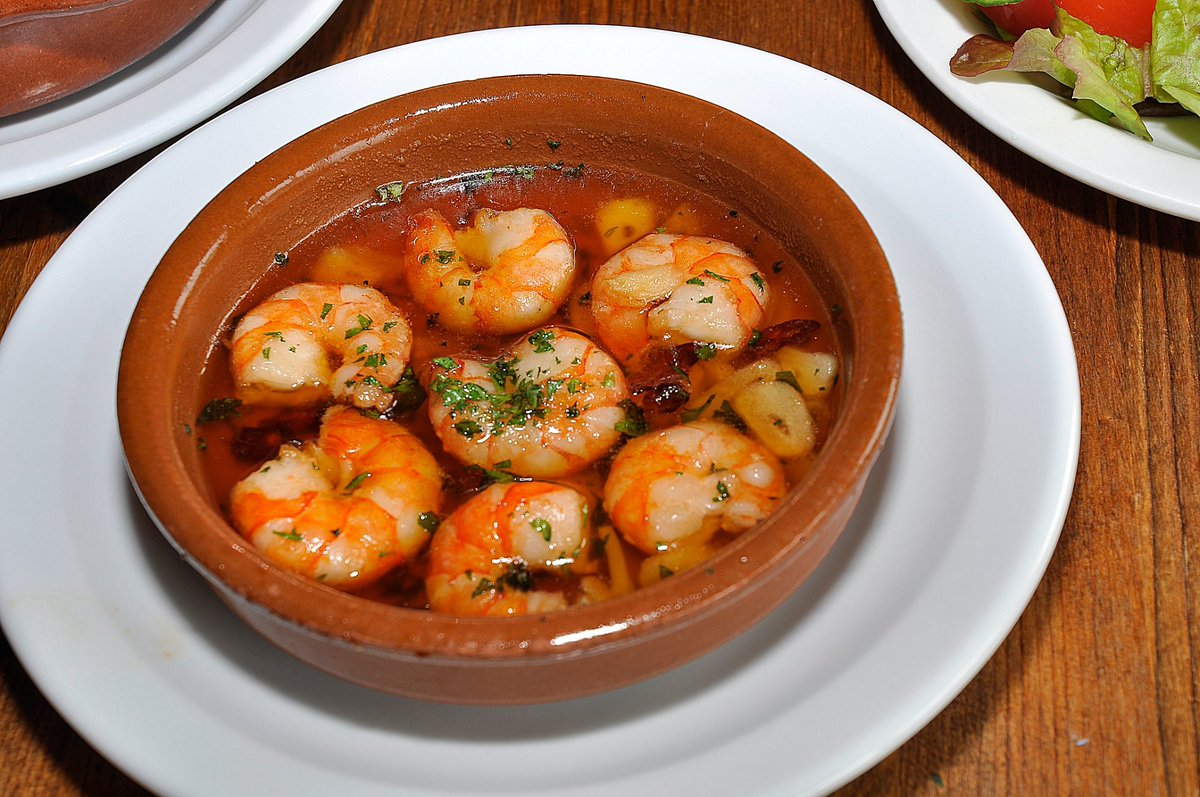 Discover <a href="/LaPaellaTapas/">La Paella Tapas Bar</a>: a Spanish-owned located in the north of London 9 The Broadway. 

Serving traditional Spanish cuisine specializing in tapas and our famous Paella, to suit all taste buds.

bit.ly/3UZT5Z1

#spanishfood #spanishrestaurant #booknbook