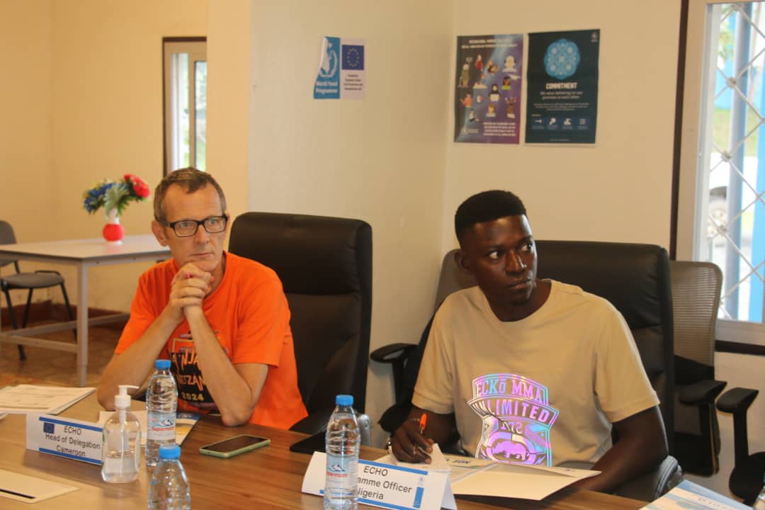 WFP_Cameroon's tweet photo. #Cameroon🇨🇲

In Southwest 🇨🇲, @WFP hosted David Kerespars, Head of @eu_echo in 🇨🇲, &amp; Fidelis Erenje, Prog. Officer from @eu_echo #Nigeria.

They interacted with humanitarian actors &amp; beneficiaries in Fako &amp; Meme divisions to understand the impact of @WFP assistance.

#SavingLives https://t.co/H0U0rKl3Ca