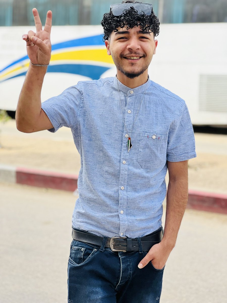 Abdullah_Om3r03's tweet image. Hi 
Hello
I am Abdullah Omar From Gaza 🇵🇸♥️

I am alive 🇵🇸🙏

Please help me raise my voice to the world
Follow me and retweet
Where are you following me from?