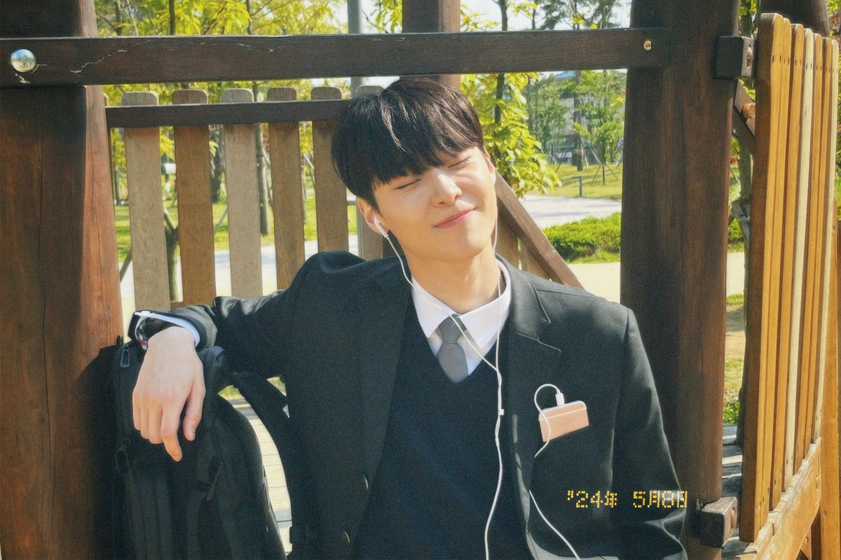 [📷]
ONE PACT [PARADOXX]
BEHIND PHOTO : 마침표
#JONGWOO #종우
#SEONGMIN #성민

#ONEPACT #원팩트
#PARADOXX #20240607_6PM