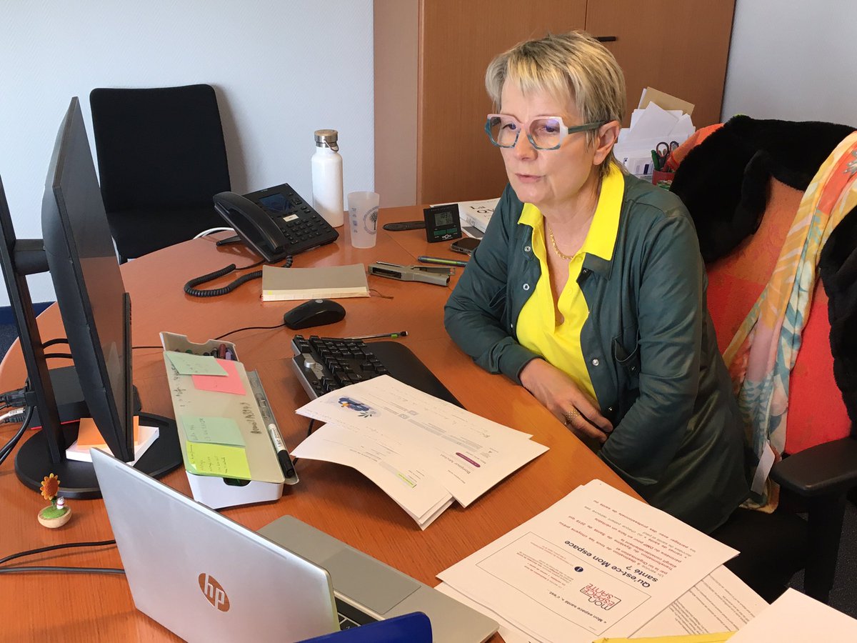 msacn1450's tweet photo. 🔴 En direct ! Aujourd’hui, Astrid Morin, directrice adjointe en charge de la #sante, présente #MonEspaceSante aux délégués MSA Côtes Normandes, à leur demande. https://t.co/QW2J2Le3wk https://t.co/mR0zi1sEI5