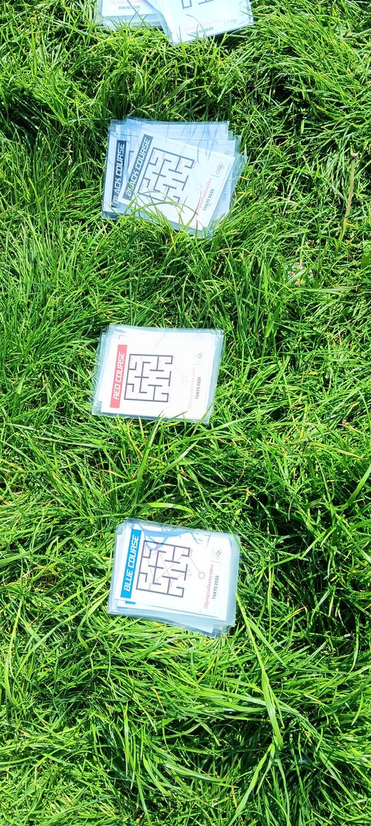 MissRussellCV's tweet photo. @P7atCVPS P7a tried some orienteering last week for #worldorienteeringweek with David and Maja from @esocweb. They particularly liked using the dibbers! Ask them about it. #OnlyAtCanalView @scottish_o @ActiveSchoolsED https://t.co/m0V5lftGRg