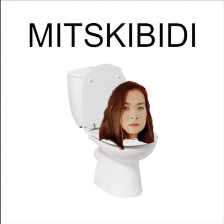 random mitski's (@randomitskis) on Twitter photo 2024-05-27 14:49:05