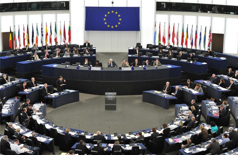 ESCAdvocacy's tweet photo. 1/2
🇪🇺🗳️As Europe heads to the polls, @ESCardio urges the @EUCouncil and new Parliament to address gaps in the #EUPharma Legislation Reform, while maintaining improvements introduced by MEPs.
@EUParl_EN https://t.co/McIkqlpRxY