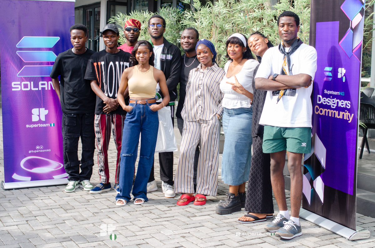 iam_inijay's tweet photo. Every frame from the #SuperteamNGDesignersHangout last weekend tells a story: Portrait, Canvas, Friends, and Family @SuperteamNG https://t.co/eytJ3LGPci