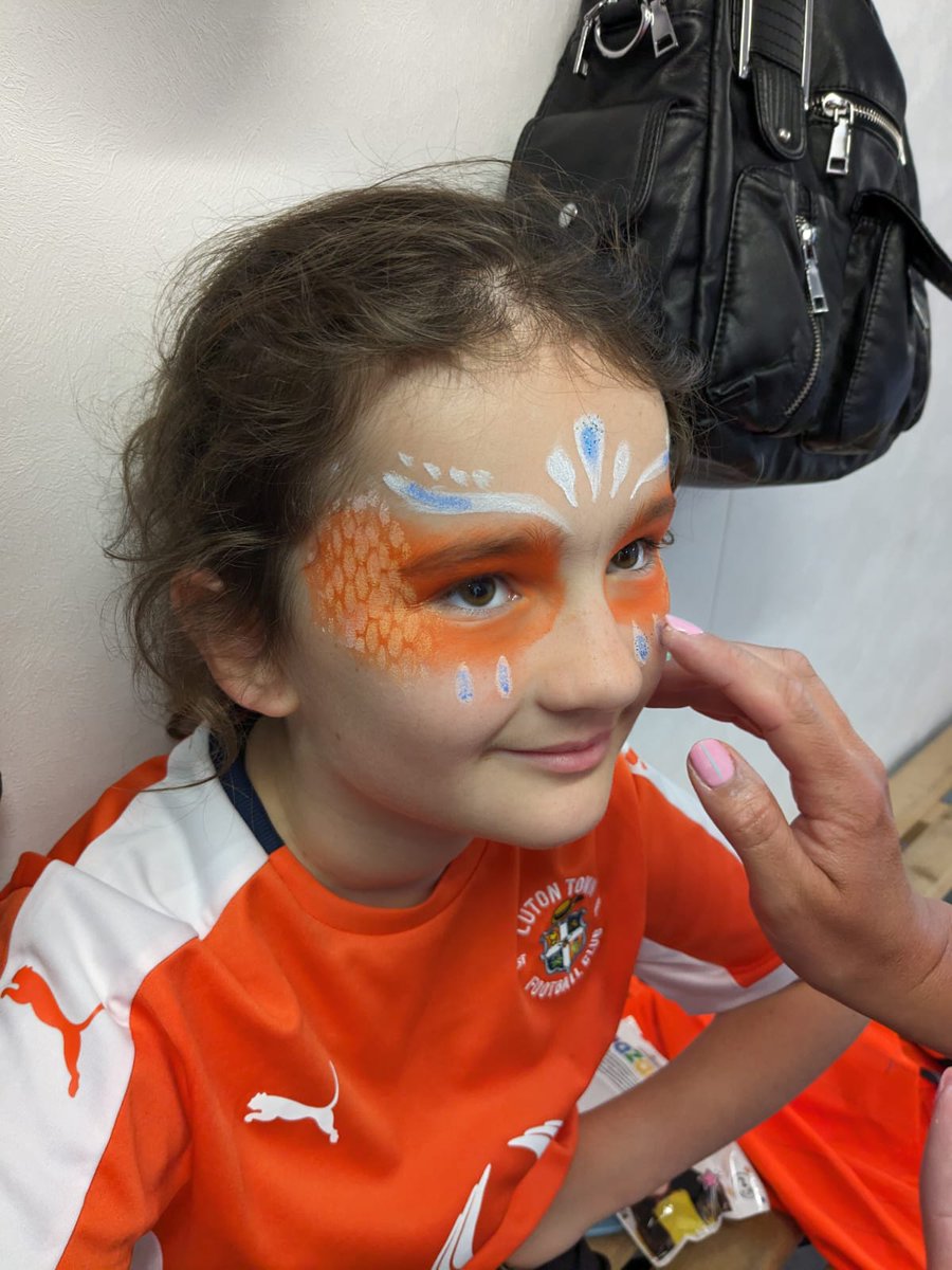 More excitement for our Pioneer children as a group are taking part in Luton Carnival today.  They are joined by our Friends from Luton Football Academy. Thank you to all the staff and parents who are supporting our children 🤩 #unity #enjoyment #LutonCarnival #pioneerpromise