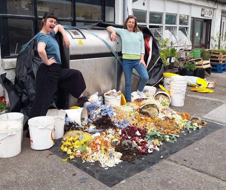 Climate Ambassador (@climate_ambass) on Twitter photo Hey #Cork! This #WorldEnvironmentDay we have a free tour with <a href="/corkurbansoil/">Cork Urban Soil Project</a> project! 1pm on Wednesday 5th June - see the circular economy in motion! <a href="/mygoodnessfood/">My Goodness</a> 😍
Reserve your spot here: tinyurl.com/climateambass Hey #Cork! This #WorldEnvironmentDay we have a free tour with <a href="/corkurbansoil/">Cork Urban Soil Project</a> project! 1pm on Wednesday 5th June - see the circular economy in motion! <a href="/mygoodnessfood/">My Goodness</a> 😍
Reserve your spot here: tinyurl.com/climateambass