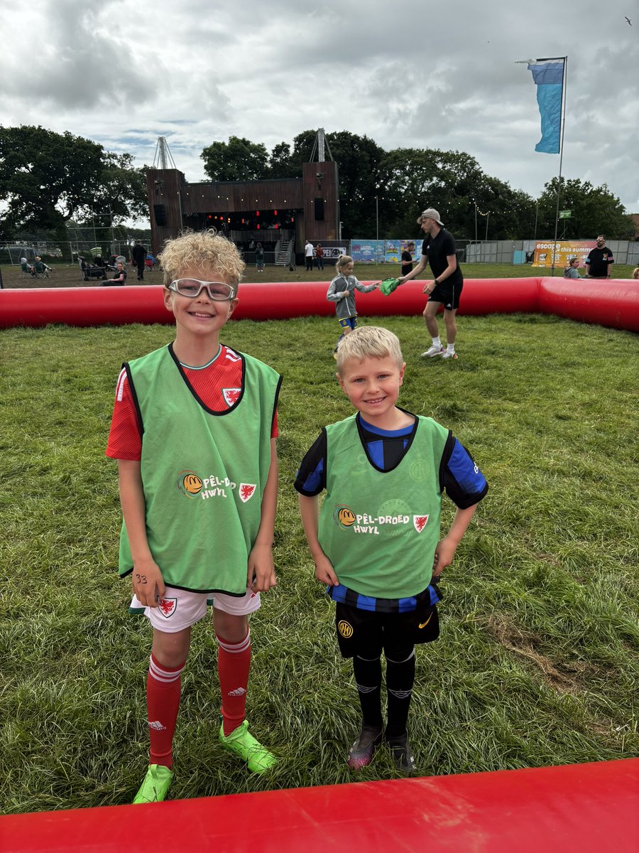 Elliefreestone1's tweet photo. @FunFootballUK We had a great day at the Football fun day thank you for running ⚽️⚽️🌟🌟#funfootballuk #mcdonaldsfunfootball https://t.co/7bREp8JpEo