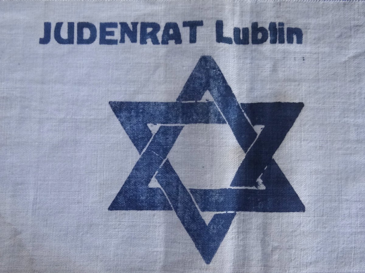 (HILO) Si buscamos comprender la labor que hoy lleva a cabo la mal llamada 'Autoridad Nacional Palestina' dirigida por el cipayo antipalestino Mahmoud Abbas, entender el rol que desempeñaron los Judenrat judío-sionistas durante los años de la Alemania Nazi puede ayudarnos.