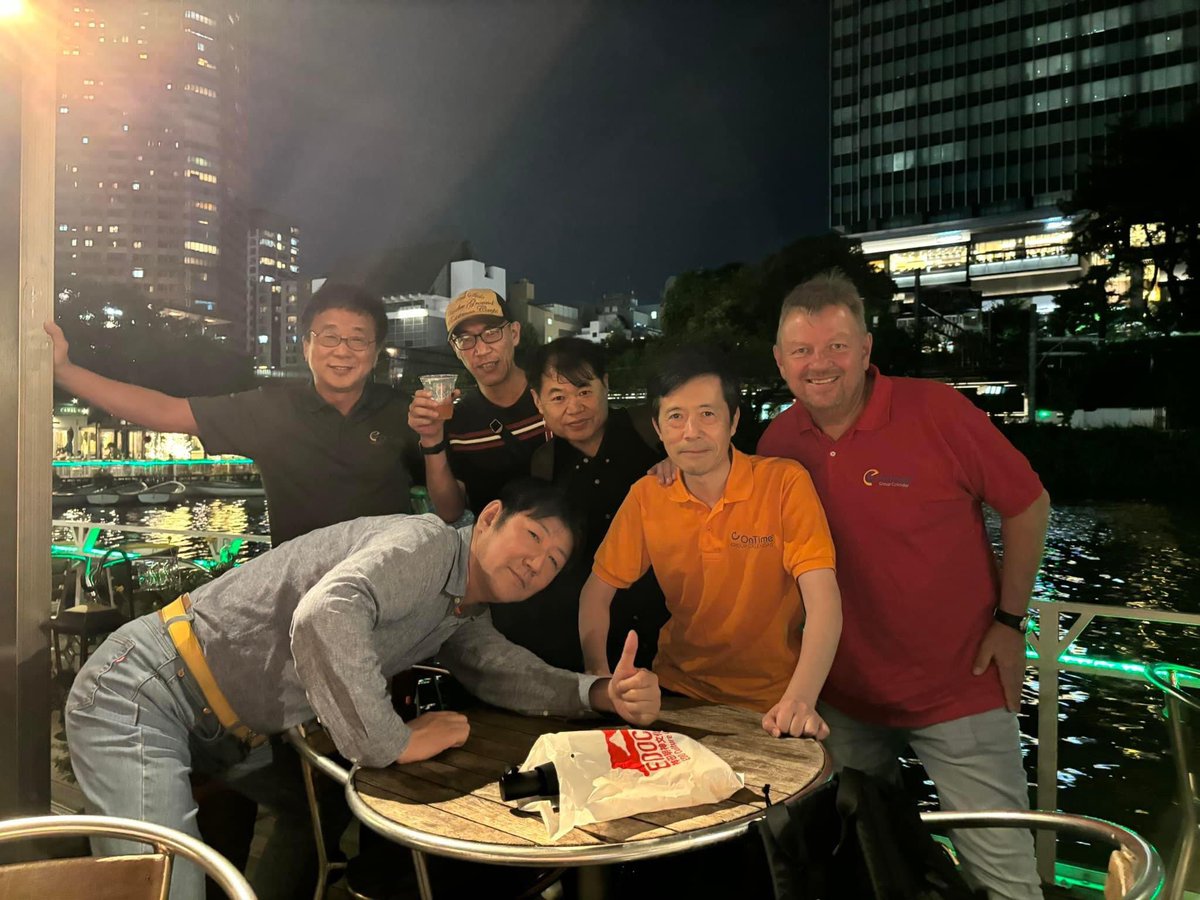 okamomoba's tweet image. 今度は東京のアンバサダーと東京のど真ん中でBBQパーティー。雨が上がってよかったー。
#hclambassador #これがドミノだ #NotesKnows #のの会 #ontimejp #dominoforever #hcldomino