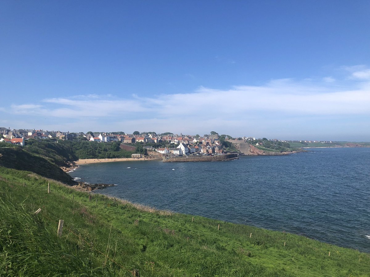 @Ross_in_Orkney We also walked that path on Saturday - glorious day for a walk along the coast ☀️ 🌊 #FifeCoastalPath