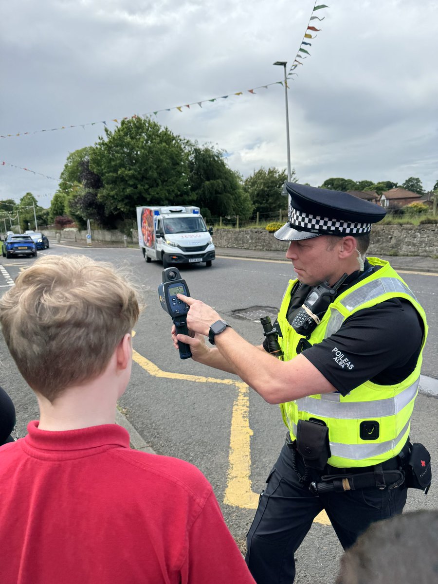 MidCalder_PS's tweet image. Thanks to @PoliceScotland for coming in to speak to P5, 6 and 7 about road safety. We enjoyed hearing about using the traffic gun and asking some questions. #MCPS67 #RoadSafety #Police #DYW