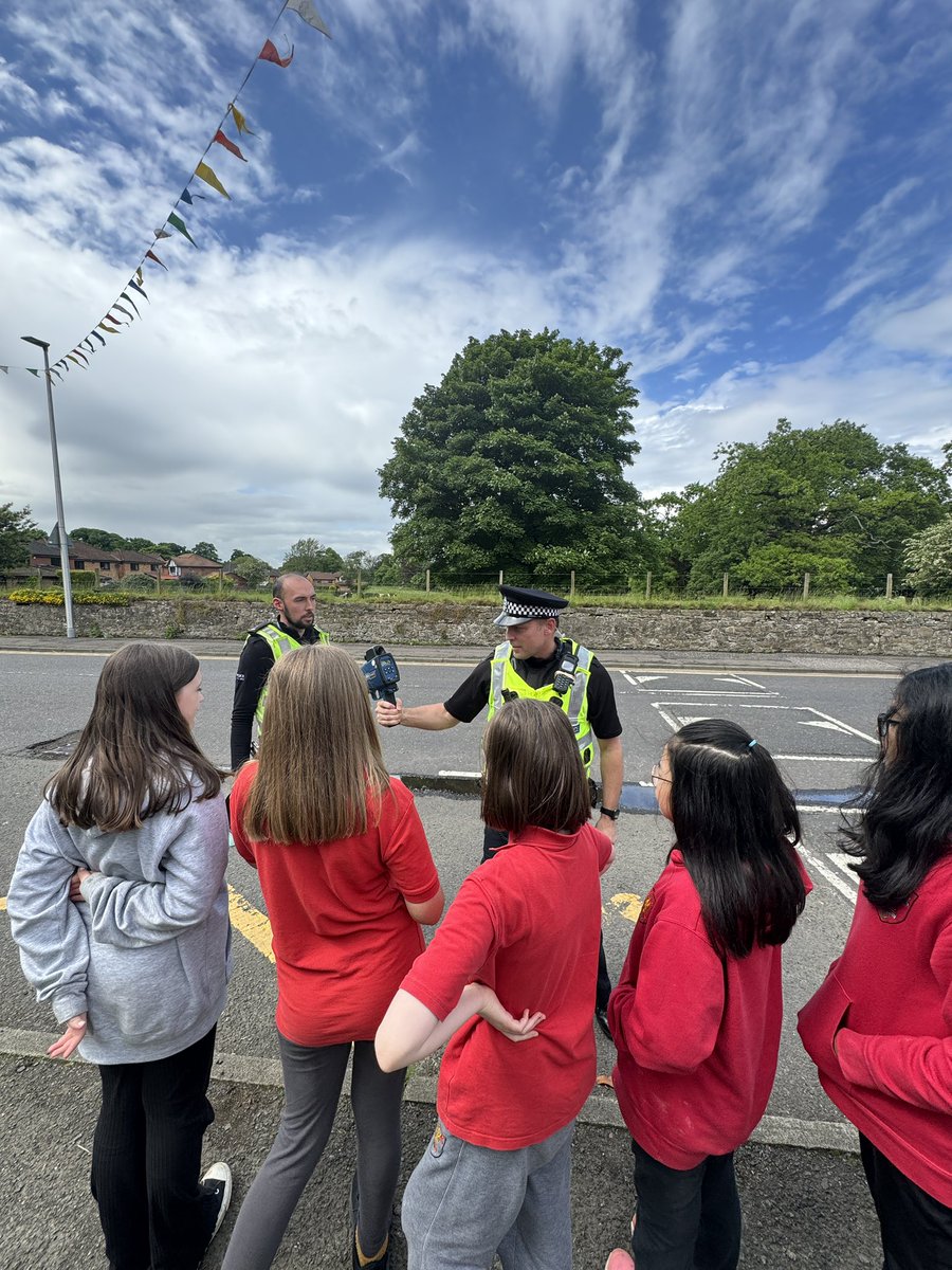 MidCalder_PS's tweet image. Thanks to @PoliceScotland for coming in to speak to P5, 6 and 7 about road safety. We enjoyed hearing about using the traffic gun and asking some questions. #MCPS67 #RoadSafety #Police #DYW