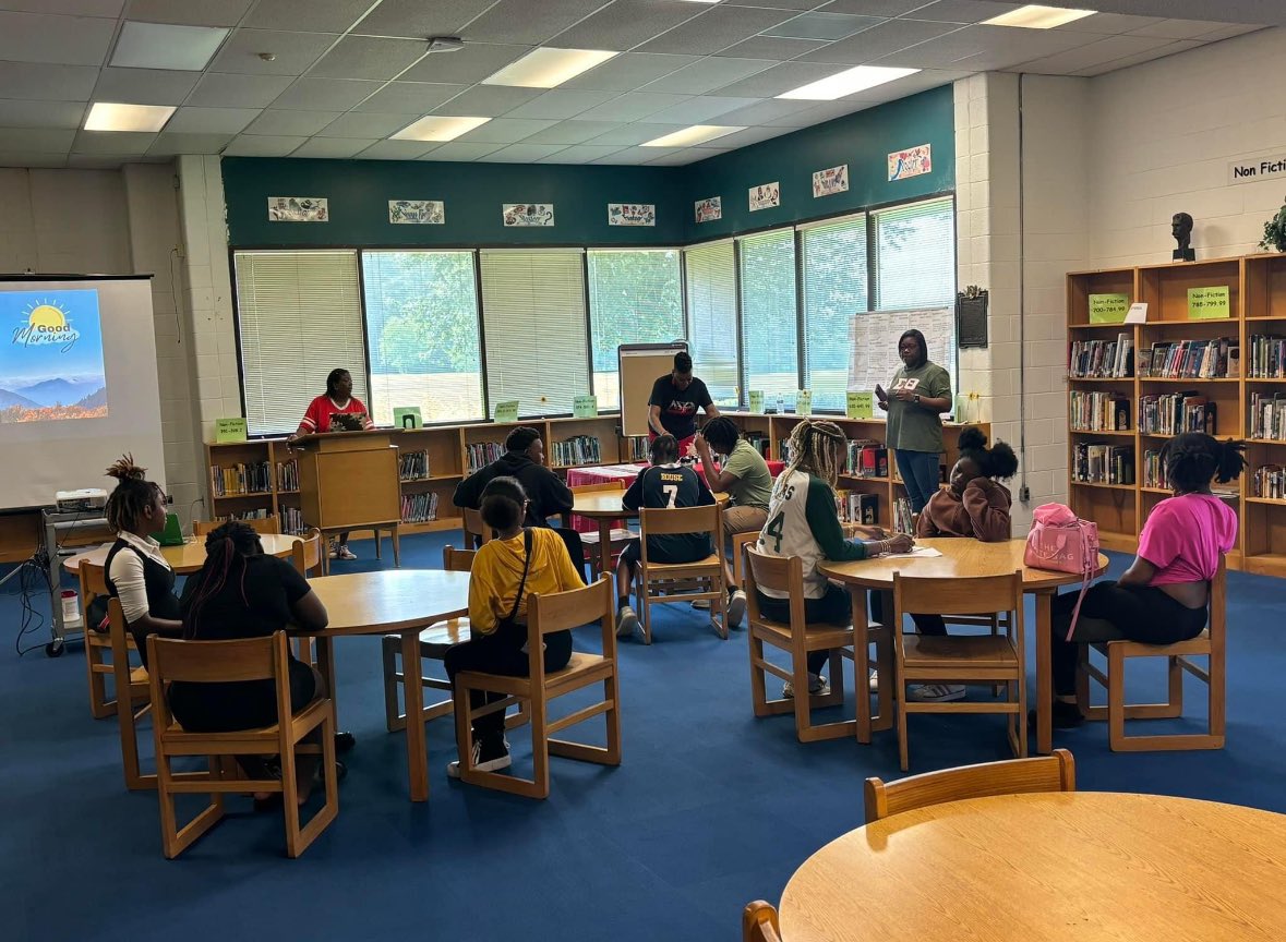 Our Youth Programs had their end of the year celebration over this past weekend! They’ve grown so much this year and we look forward to them returning in the fall! 
#SensationalSouthAtlanticRegion #Kinston #DST1913 #KinstonAlumnaeChapter #Since1959  #YouthInitiatives #ΔΣΘ