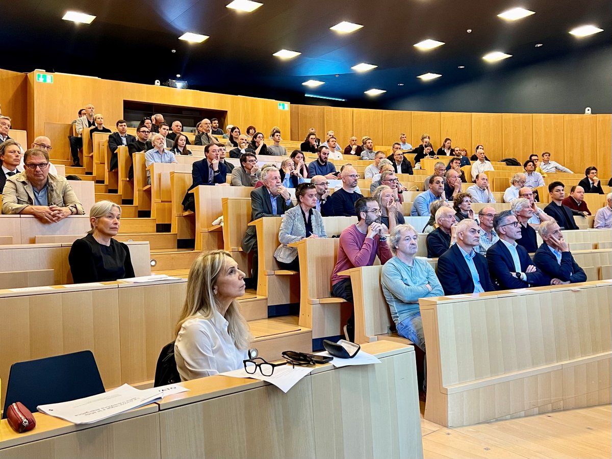 Siamo felici che l'evento "Energia sicura, pulita e integrata nella comunità: quale strada per la Svizzera" abbia attirato così tanto pubblico. Proseguiremo su questa strada!
#territorio #energia #Ticino #rinnovabili <a href="/USI_university/">USI University</a>