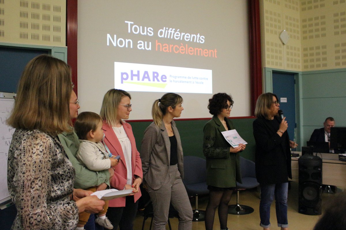 acnancymetz's tweet photo. 🏆 Remise des prix #NonAuHarcèlement au rectorat ce vendredi 24 mai.
👏 Félicitations aux lauréats académiques 2024.
🖼️🎥 Cette année, 198 affiches et vidéos ont été transmises
👉 Palmarès complet sur : https://t.co/f11SBg7Gh9
👉 Vidéos récompensées sur : https://t.co/MAvhBIunH7 https://t.co/TOdlIdmxB4