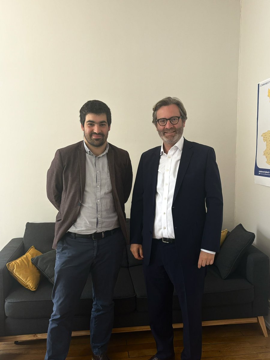 EmmanuelCapus's tweet image. Rencontre avec @MaximeTurc, Délégué général de @uimm49.

🧑‍🏭Nous avons abordé les enjeux clés du territoire dans le domaine de la métallurgie : organisation des modes de travail, réduction des #émissions carbone, création d&apos;#emplois, renforcement de la #formation…