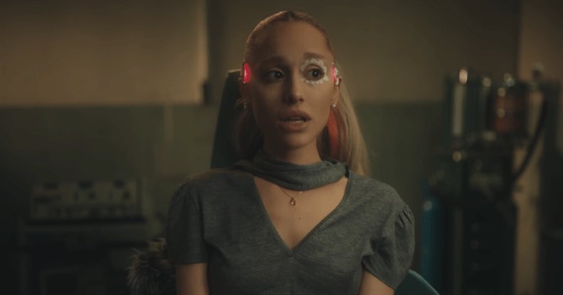 real music videos are SO BACK