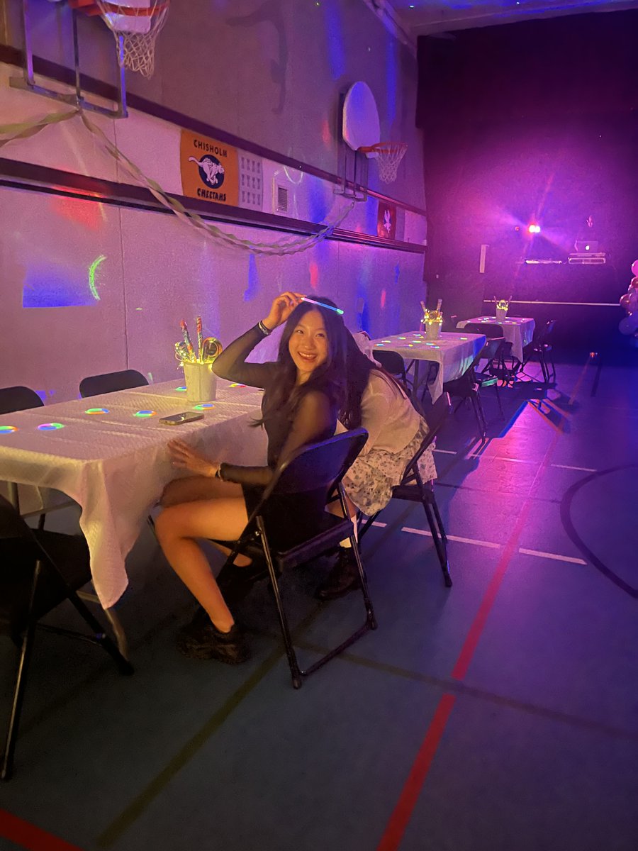 maclachlan_ca's tweet image. Last Friday was a night to remember! Our MacLachlan College Parents' Association put together an amazing dance for our intermediate students. 

With stunning decorations and the perfect music, it was the ideal setting to let loose and live it up! 💃🕺

#MACCommunity  #SchoolDance