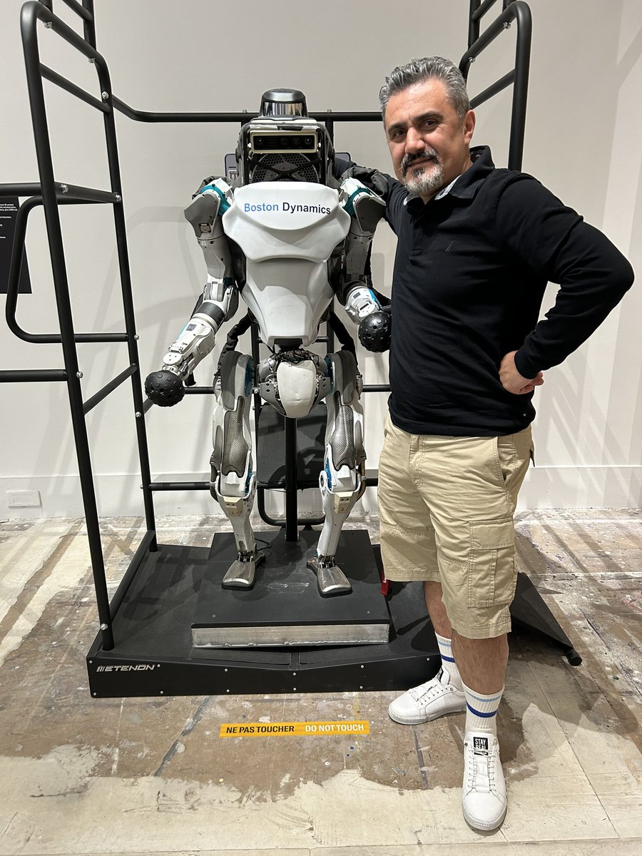 Kadim(!) dostumla sürpriz şekilde karşılaştım. Özlemişiz…